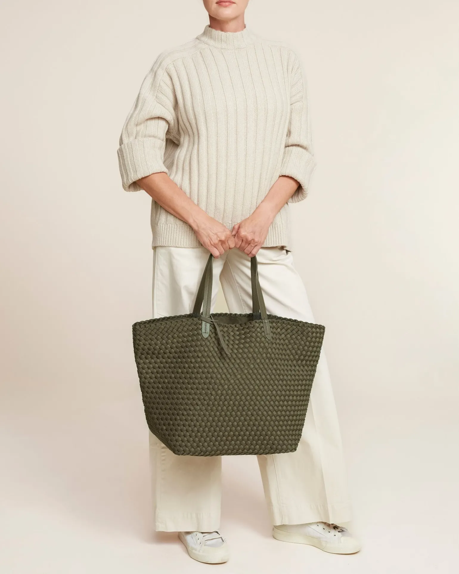 Shoulder Bags<NAGHEDI Jetsetter Large Tote Olive