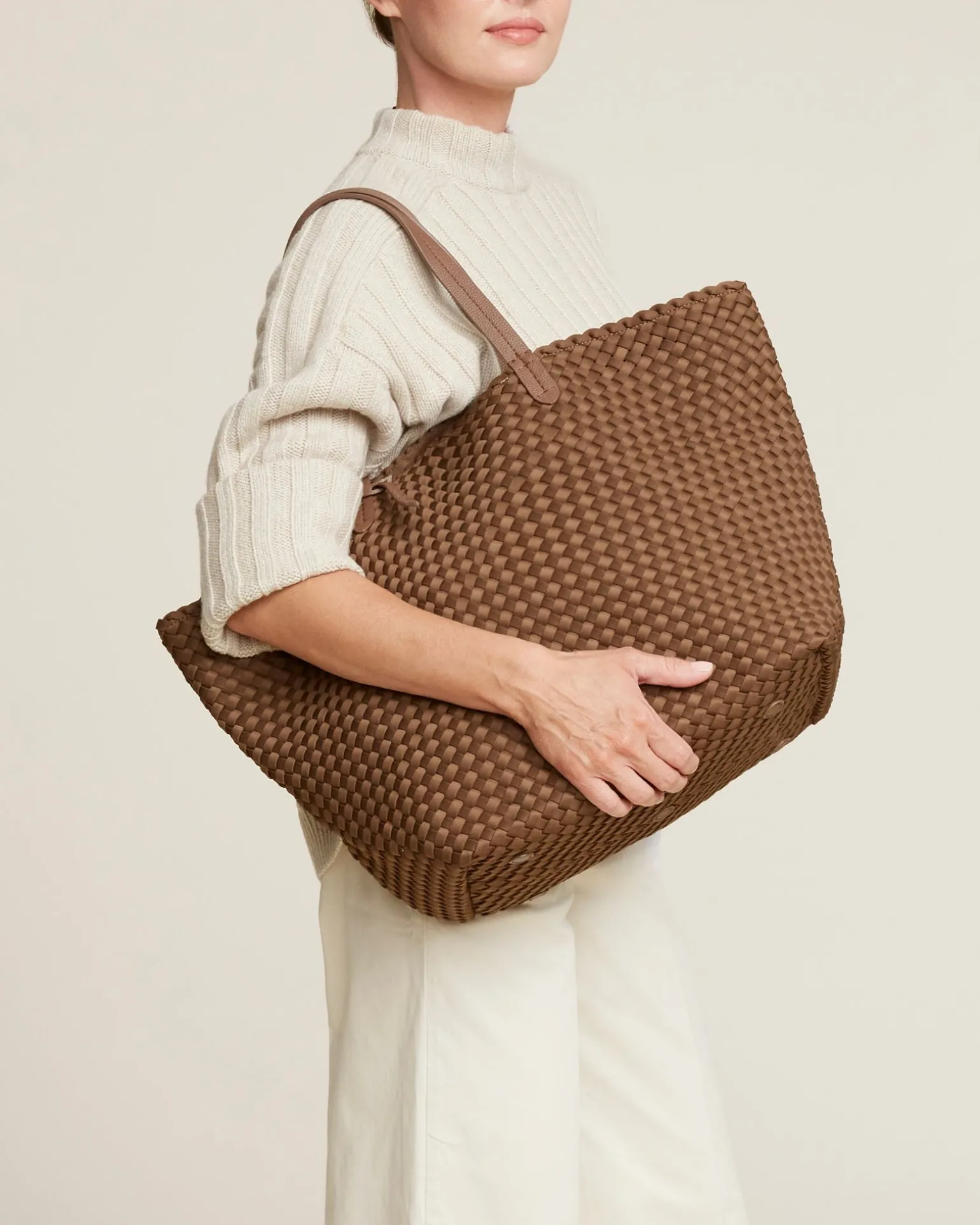 Shoulder Bags<NAGHEDI Jetsetter Large Tote Mink
